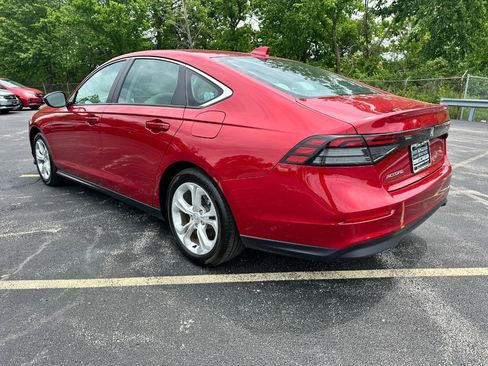 Certified 2023 Honda Accord LX image 6
