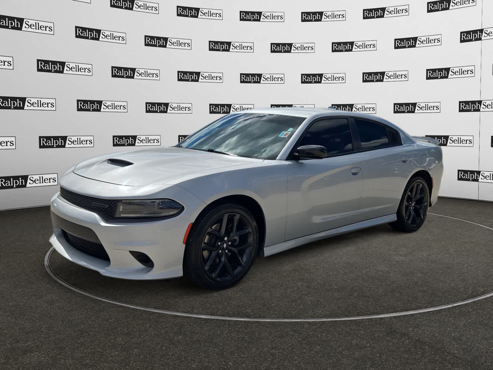 Used 2022 Dodge Charger GT w/ Plus Group RWD image 2