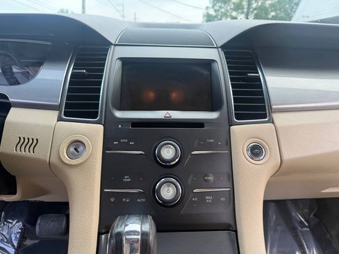 Used 2014 Ford Taurus SEL AWD/4WD image 19