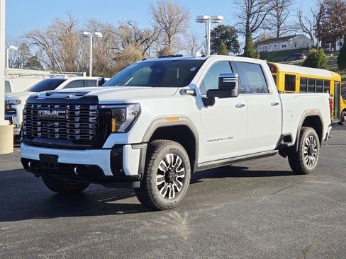 New 2026 GMC Sierra 2500 Denali Ultimate AWD/4WD image 7