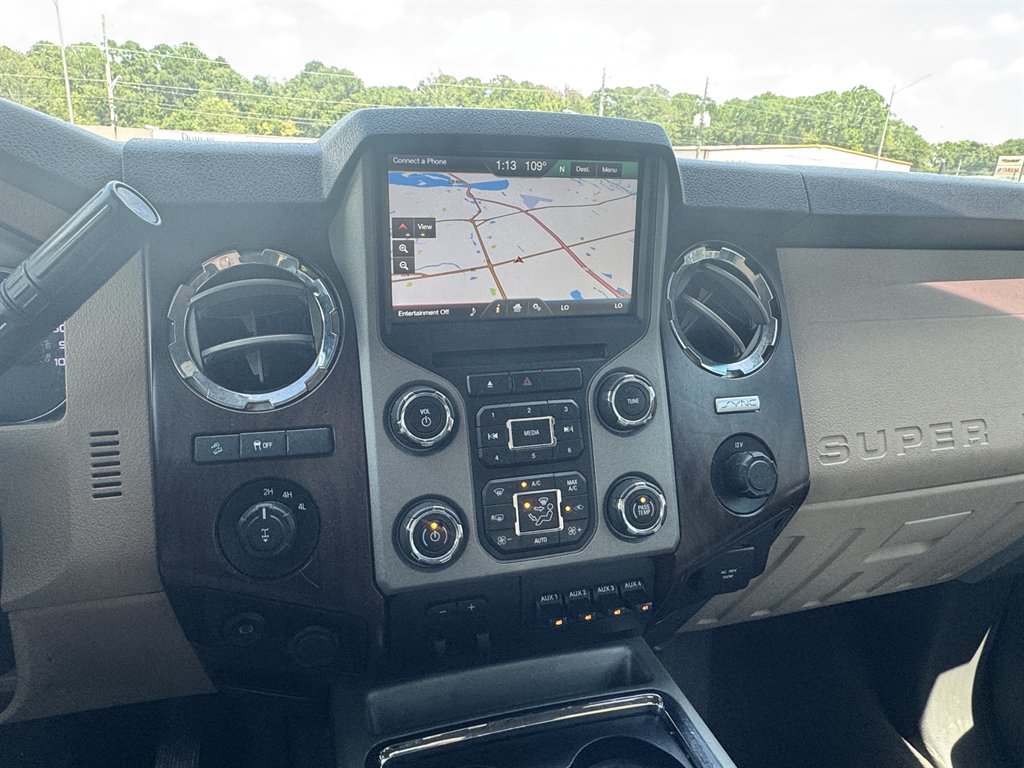 Used 2015 Ford F250 Lariat w/ Lariat Interior Package AWD/4WD image 8