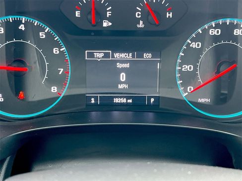 Used 2025 Chevrolet Malibu RS image 12