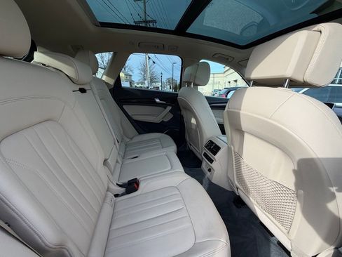 Used 2020 Audi Q5 2.0T Premium Plus AWD/4WD image 19