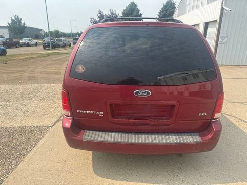 Used 2005 Ford Freestar SEL FWD image 10