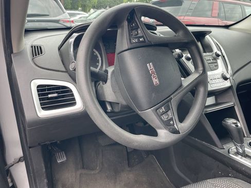Used 2017 GMC Terrain SLE FWD image 9