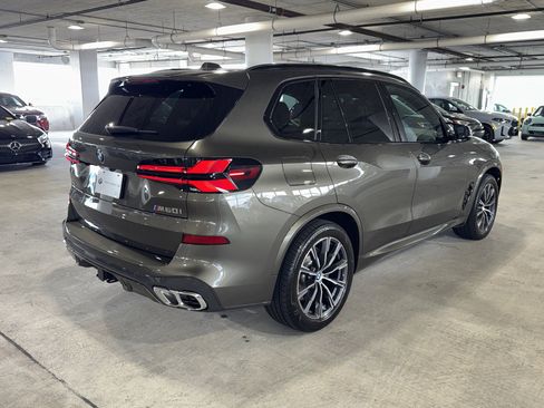 Used 2025 BMW X5 M60i w/ Executive Package image 8