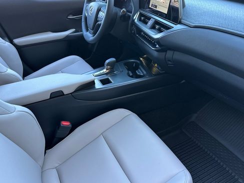 New 2026 Lexus UX 300h FWD image 26