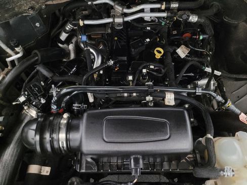 Used 2021 Ford Explorer XLT w/ Equipment Group 202A image 30