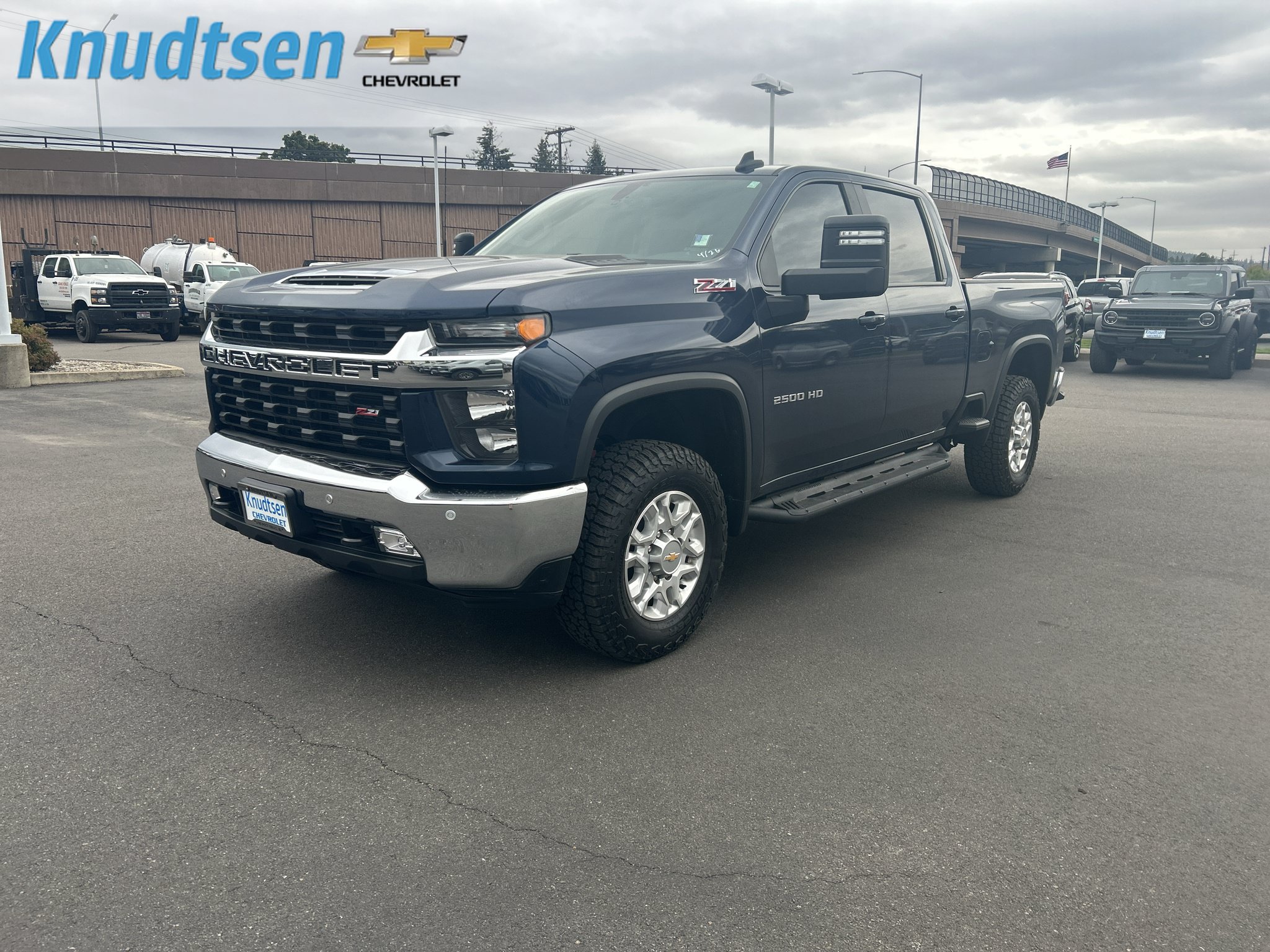 Used 2022 Chevrolet Silverado 2500 LT w/ All Star Edition AWD/4WD image 3