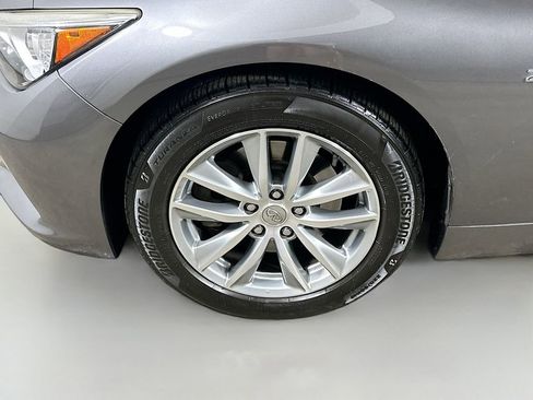 Used 2016 INFINITI Q50 Premium RWD image 8