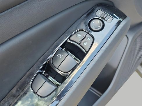 New 2025 Nissan Altima 2.5 SR w/ SR Premium Package image 17