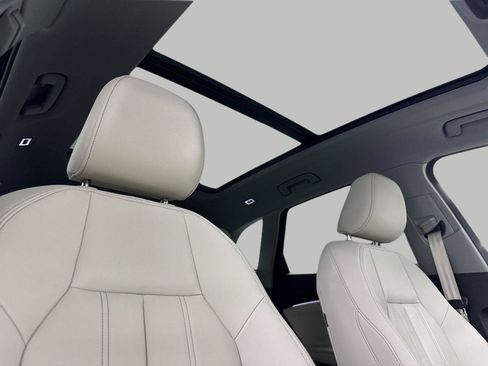 Used 2025 Audi Q5 Premium w/ Convenience Package AWD/4WD image 17