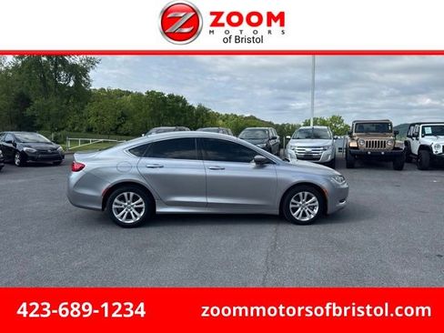 Used 2015 Chrysler 200 Limited w/ Convenience Group FWD image 1