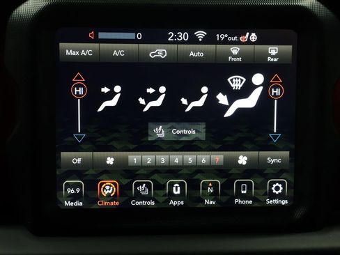 Used 2019 Jeep Wrangler Unlimited Rubicon image 28