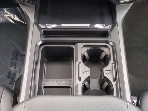 New 2026 Ford F250 Lariat w/ FX4 Off-Road Package image 19