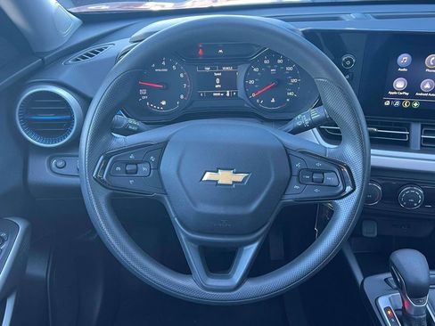 Used 2024 Chevrolet Trax LS image 13