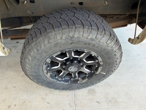 Used 2007 Chevrolet Silverado 2500 LT w/ Onstar Plus Package RWD image 12