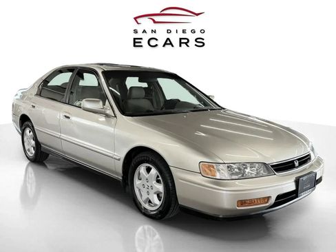 Used 1995 Honda Accord EX image 3