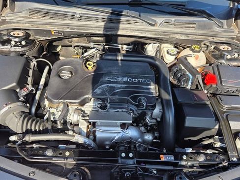 Used 2016 Chevrolet Malibu LT image 21