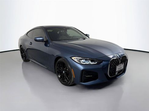 Used 2023 BMW 430i Coupe w/ M Sport Package RWD image 3