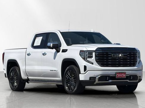 Used 2022 GMC Sierra 1500 Denali Ultimate AWD/4WD image 8