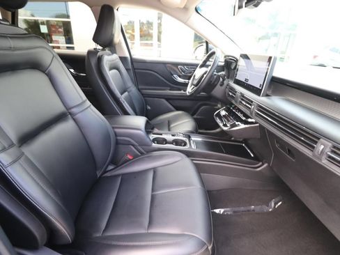 Used 2024 Lincoln Corsair FWD image 14