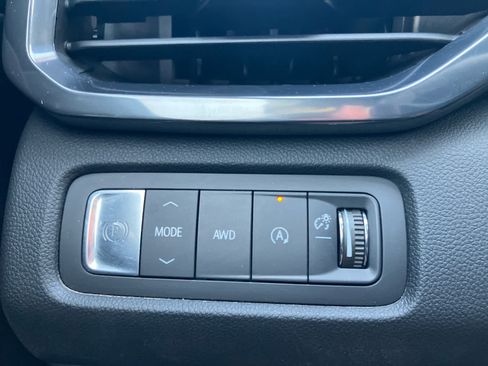 Used 2025 GMC Acadia AT4 w/ Luxury Package AWD/4WD image 15