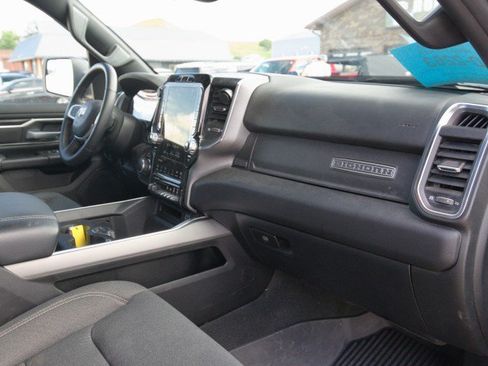 Used 2024 RAM 1500 Big Horn AWD/4WD image 33