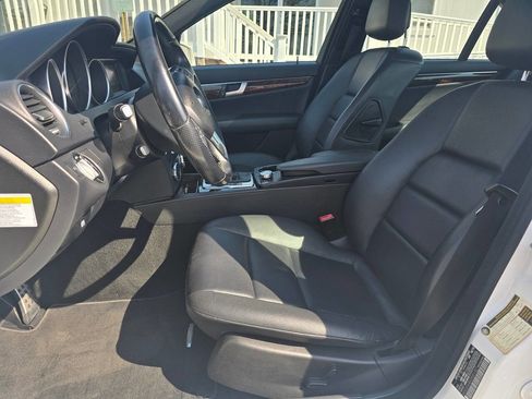Used 2013 Mercedes-Benz C 250 Sedan image 18