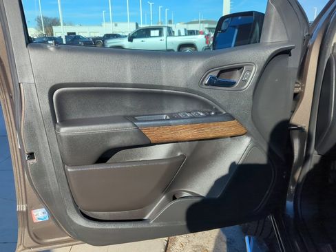 Used 2020 GMC Canyon Denali image 10