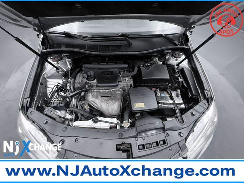 Used 2015 Toyota Camry SE FWD image 24