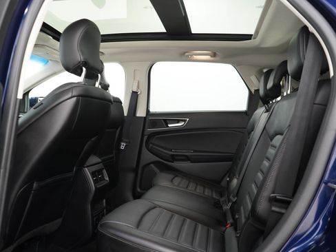 Used 2016 Ford Edge SEL w/ Equipment Group 201A AWD/4WD image 14