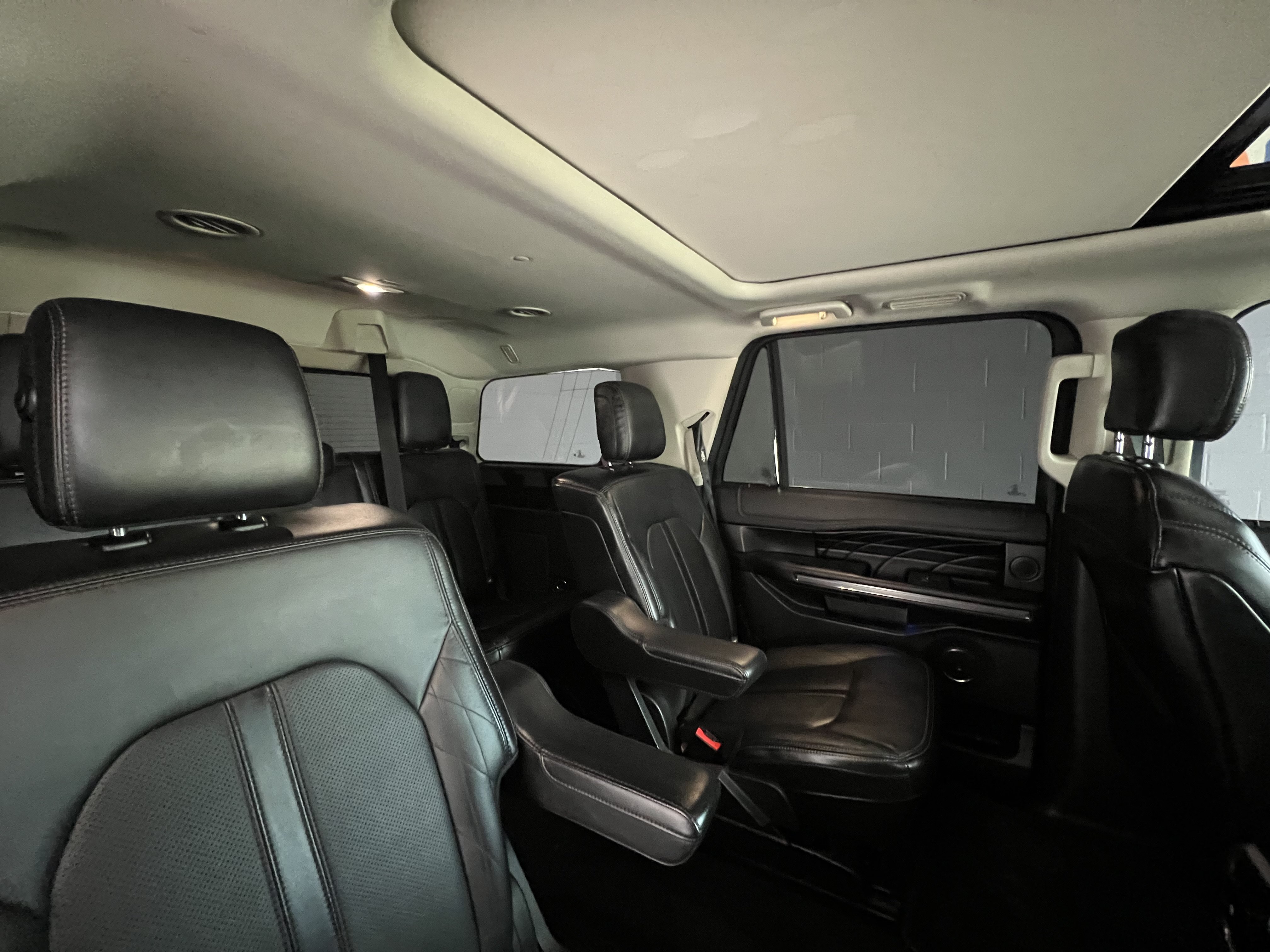 Used 2019 Ford Expedition Platinum RWD image 24