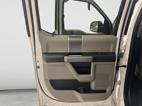 Used 2020 Ford F150 XLT w/ Equipment Group 302A Luxury RWD image 18