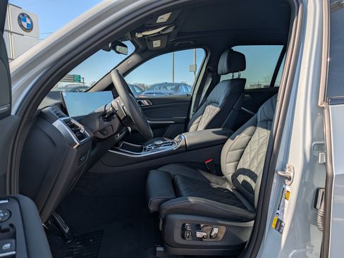 New 2026 BMW X5 xDrive50e w/ M Sport Package image 5