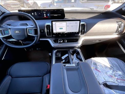 New 2026 Ford Expedition Tremor image 13