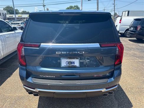 Certified 2025 GMC Yukon XL Denali w/ Sun & Power Step Package image 6