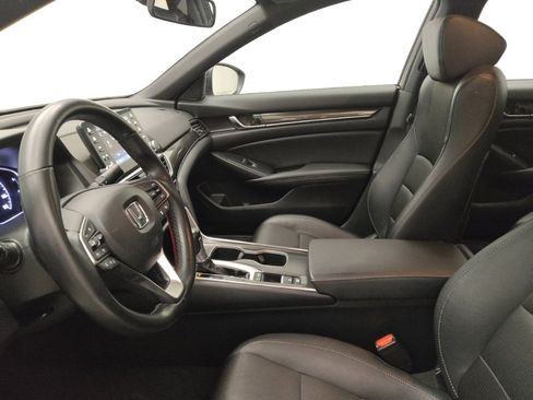Used 2019 Honda Accord Sport image 17
