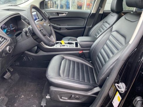 Used 2024 Ford Edge SEL w/ Convenience Package image 9