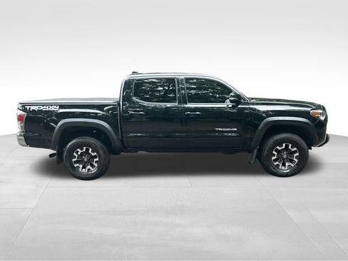 Used 2021 Toyota Tacoma TRD Off-Road AWD/4WD image 7