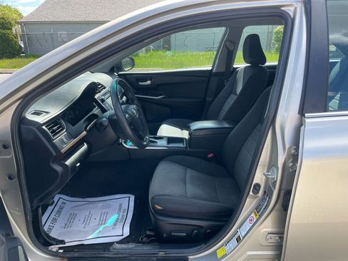 Used 2015 Toyota Camry LE FWD image 10