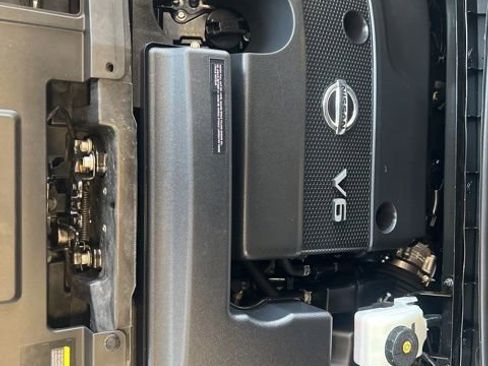 Used 2023 Nissan Murano SV image 32