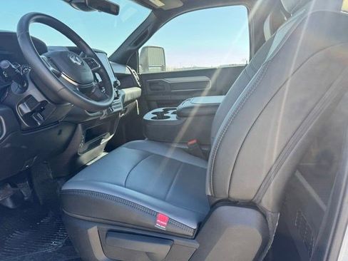 New 2026 RAM 5500 Tradesman AWD/4WD image 9