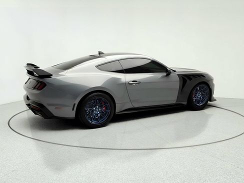 Used 2025 Ford Mustang GT Premium w/ GT Performance Package RWD image 8