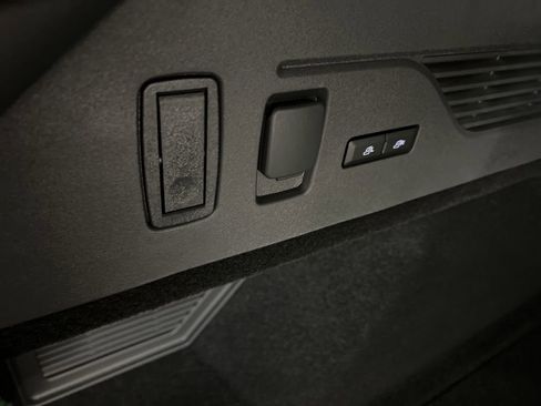 New 2026 Lincoln Nautilus Reserve image 40