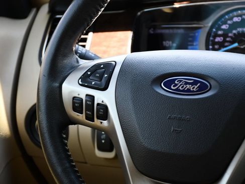 Used 2019 Ford Taurus Limited FWD image 23