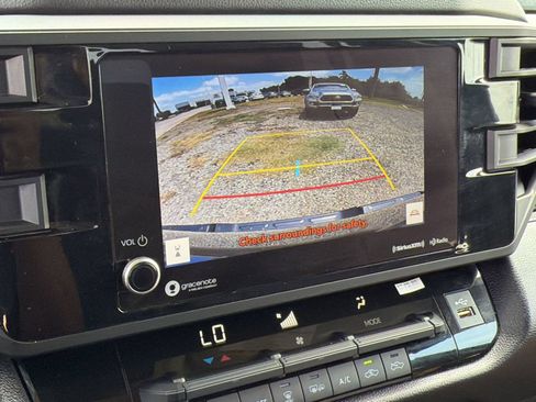 Used 2024 Toyota Tundra SR5 w/ SR5 Convenience Package AWD/4WD image 18