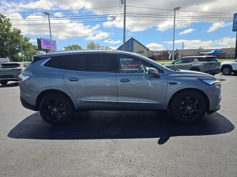 Used 2023 Buick Enclave Essence w/ Experience Buick Package AWD/4WD image 4
