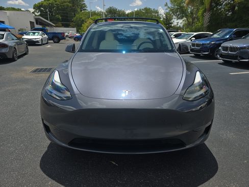Used 2023 Tesla Model Y Performance AWD/4WD image 2