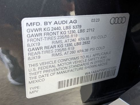Used 2023 Audi Q5 2.0T Premium w/ Convenience Package AWD/4WD image 17
